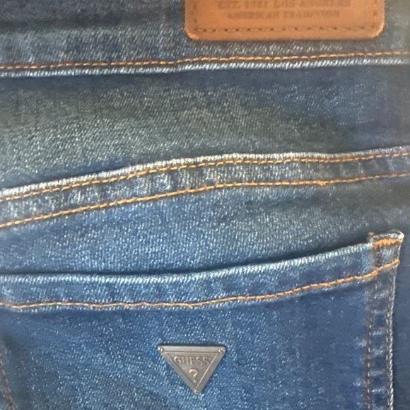 Women’s guess jeans size 30 power curvy mid rise - Picture 3 of 4